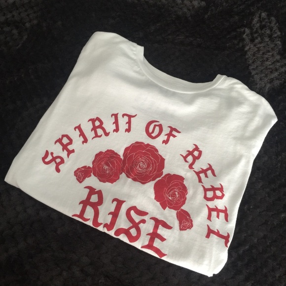 Forever 21 Other - Forever 21 Spirit of Rebel Tee